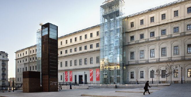 ソフィア王妃芸術センター（Museo Nacional Centro de Arte Reina Sofía)