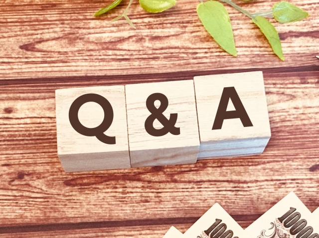 Q&Aの文字（ブロック）＋お金