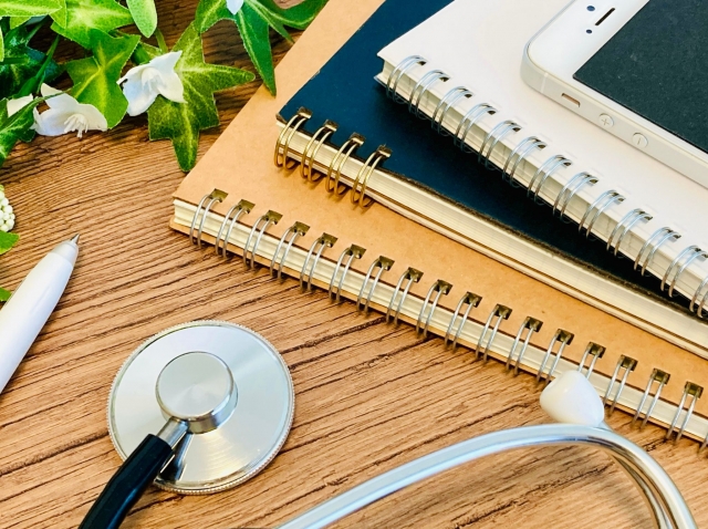 病院に飾る絵画（アート）の導入方法