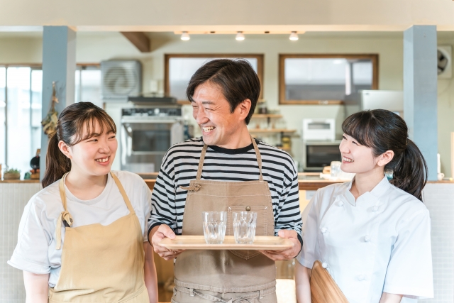 レストランに飾る絵画（アート）の選び方とおすすめの作品7選！｜絵を飾る7つのメリットも解説