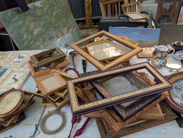 受付に飾るアート（絵画）の導入方法